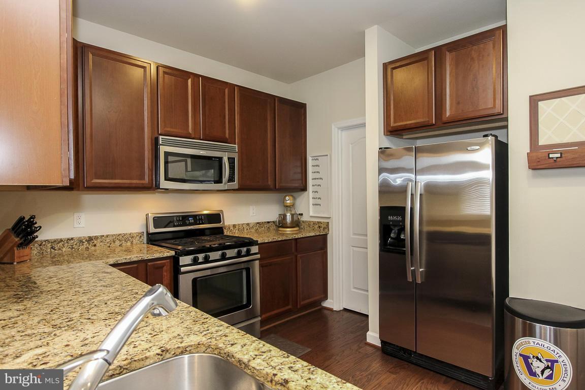 11603 Leesborough Circle Silver Spring, MD 20902 - Photo 3 of 31 Kitchen