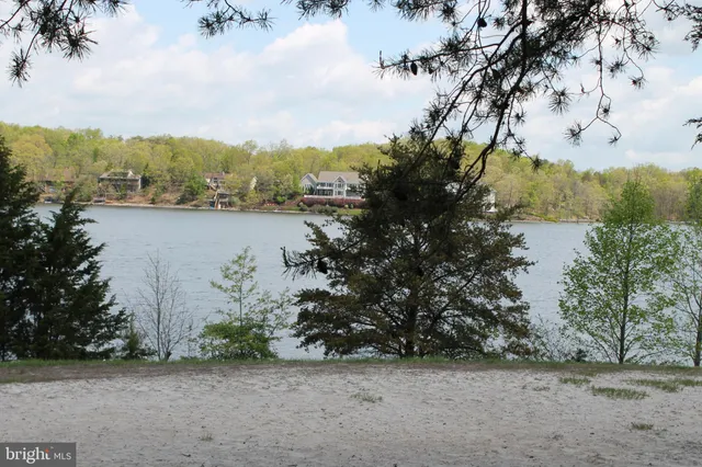 $475,000 | 0 Lakeview Drive, Cross Junction, VA 22625