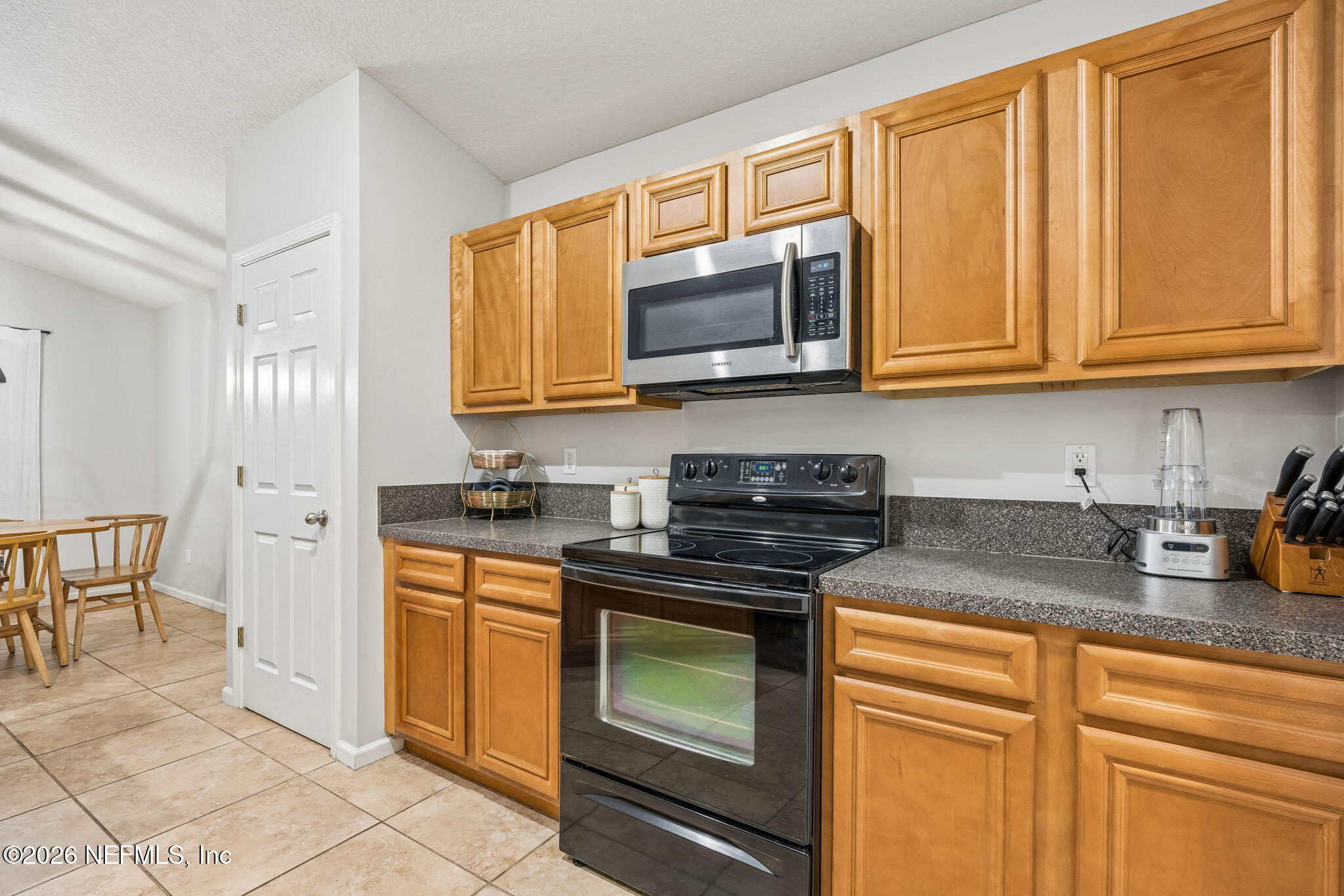 96077 Out Creek Way Yulee, FL 32097 - Photo 12 of 36 IMG_2128