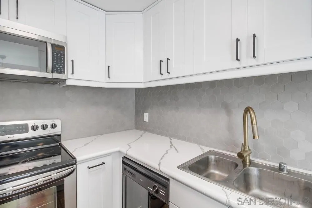 5645 Friars Road, Unit 363 San Diego, CA 92110 - Photo 17 of 74