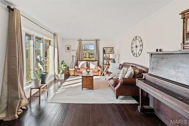 $349,900 | 101 Adams Drive, Waterloo, IL 62298