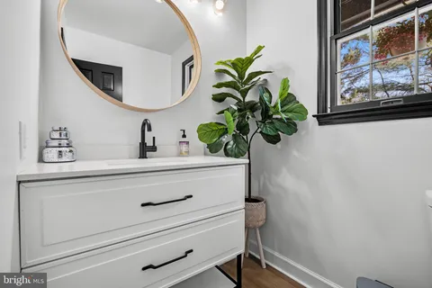 $689,000 | 1 Harper Ferry Court, Medford, NJ 08055