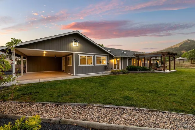 $2,650,000 | 6577 Bennett Valley Road, Santa Rosa, CA 95404