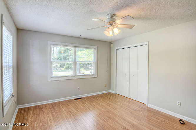 602 Hidden Valley Road Wilmington, NC 28409 - Photo 11 of 26 602 Hidden Valley Rd-small-008-4-DSC 683
