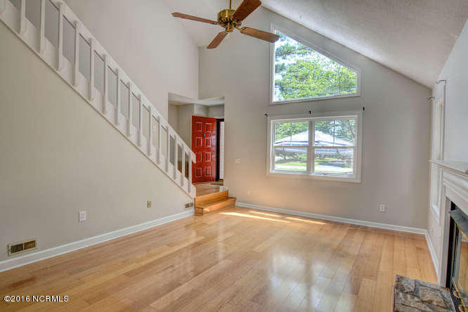 602 Hidden Valley Road Wilmington, NC 28409 - Photo 6 of 26 602 Hidden Valley Rd-small-006-2-DSC 681
