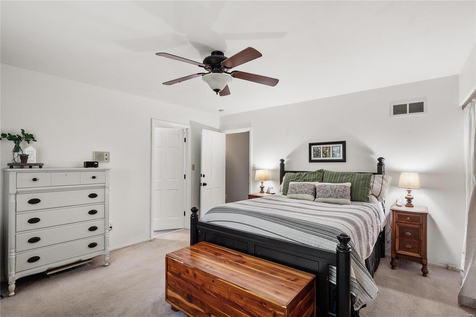 4185 Charbonier Road Hazelwood, MO 63031 - Photo 18 of 35