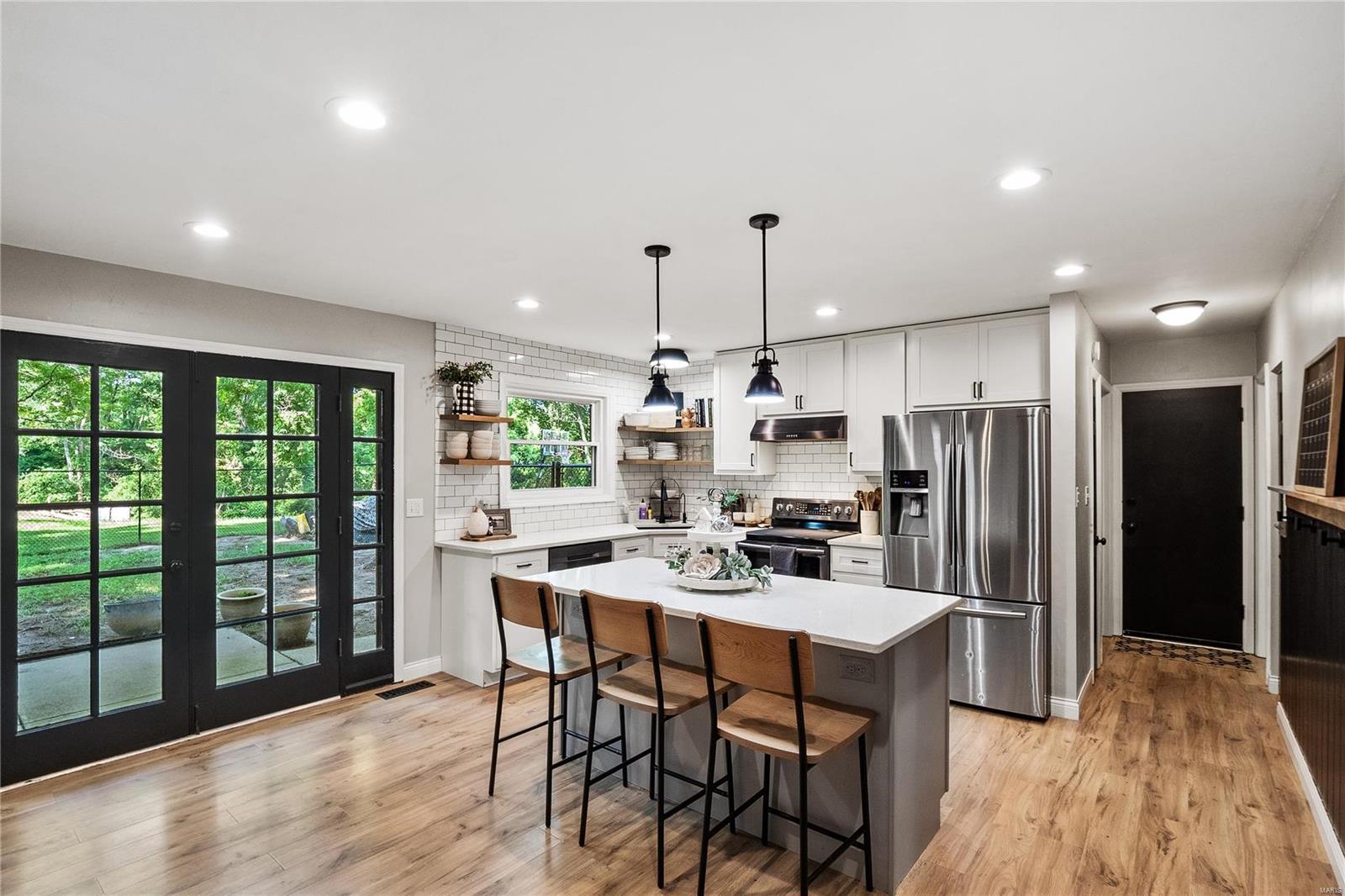 4185 Charbonier Road Hazelwood, MO 63031 - Photo 2 of 35