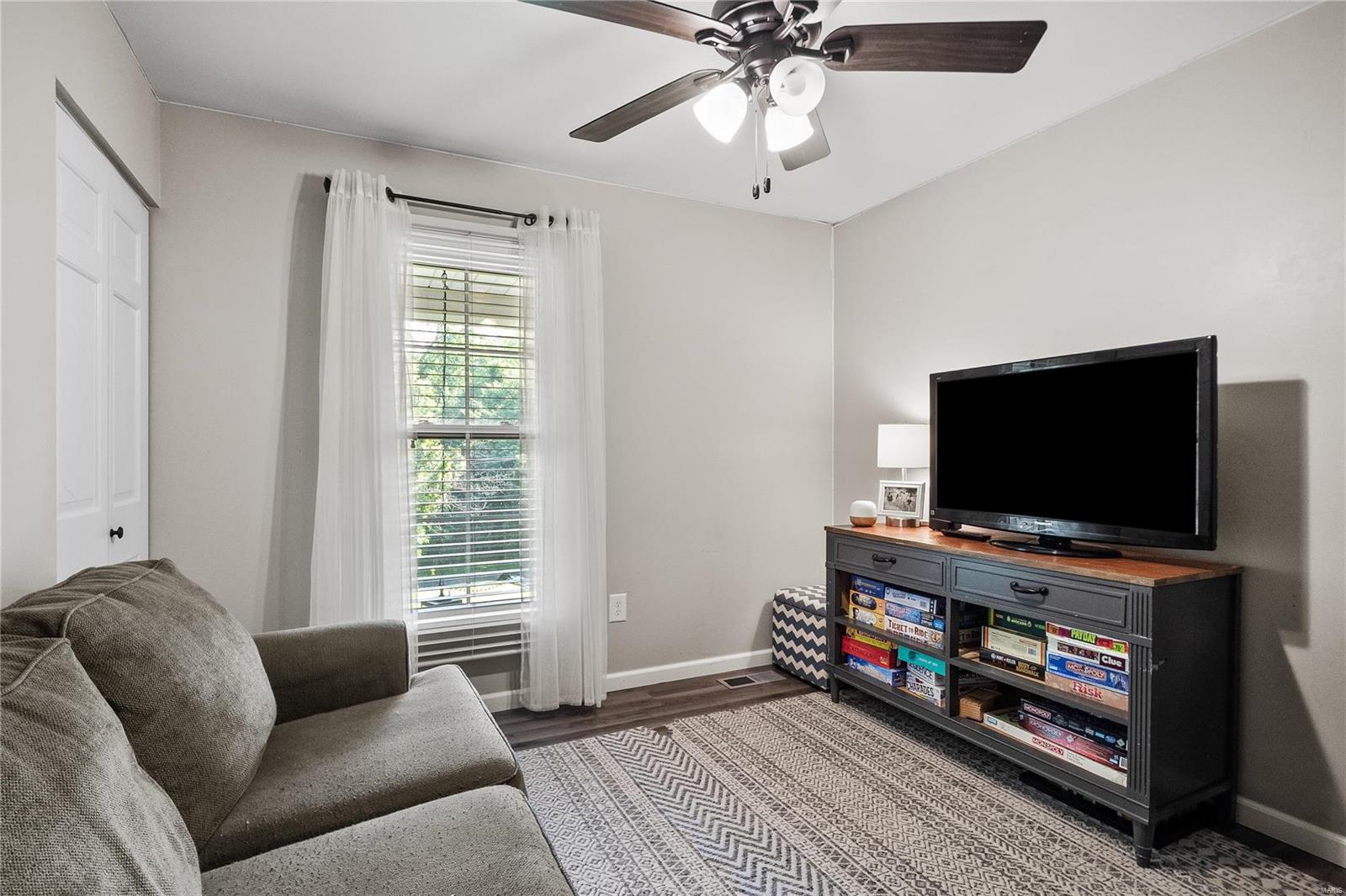 4185 Charbonier Road Hazelwood, MO 63031 - Photo 23 of 35