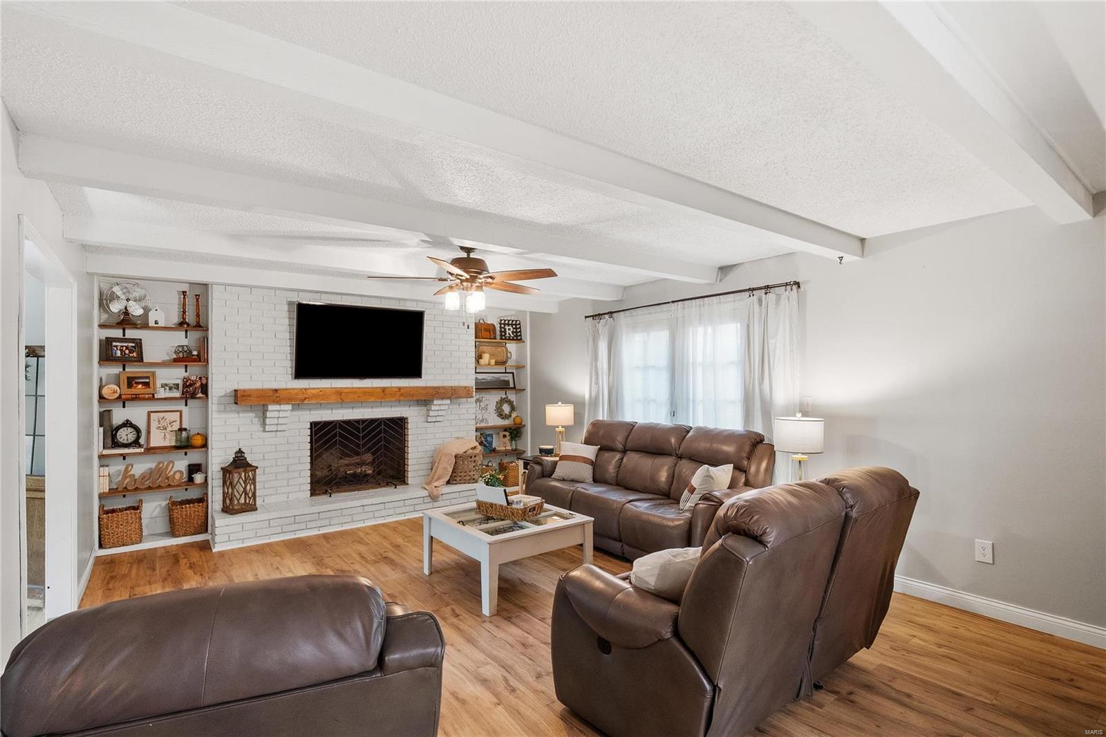 4185 Charbonier Road Hazelwood, MO 63031 - Photo 6 of 35