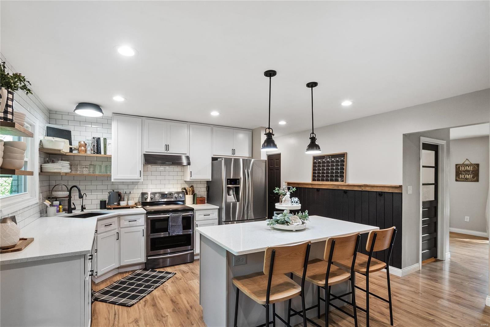 4185 Charbonier Road Hazelwood, MO 63031 - Photo 10 of 35