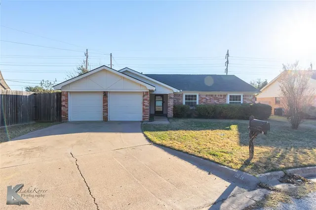 $2,195 | 35 Shepherds Cove, Abilene, TX 79605