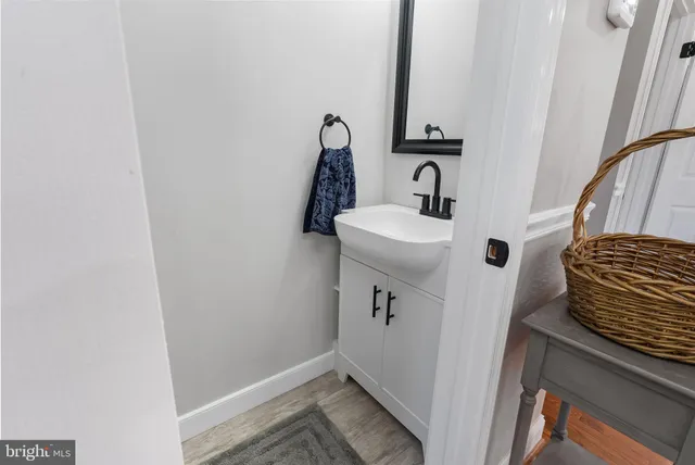 $799,999 | 18816 Stoneyhurst Street, Olney, MD 20832