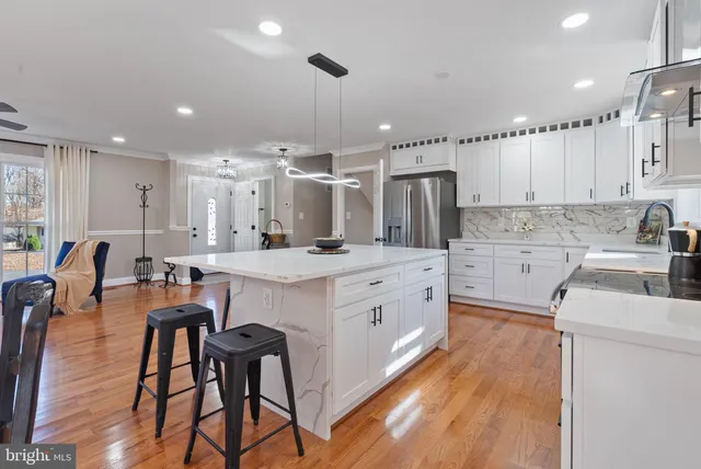 $799,999 | 18816 Stoneyhurst Street, Olney, MD 20832