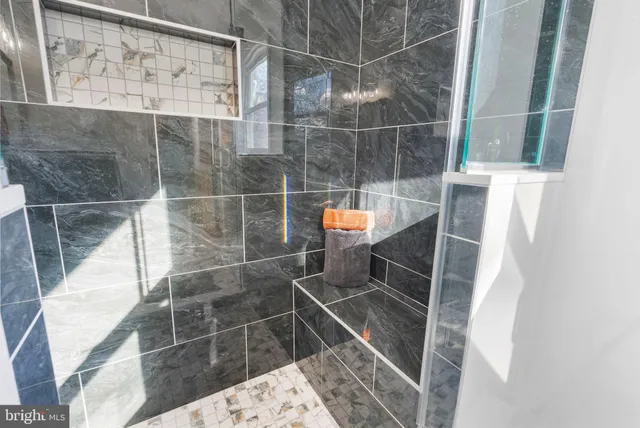 $799,999 | 18816 Stoneyhurst Street, Olney, MD 20832