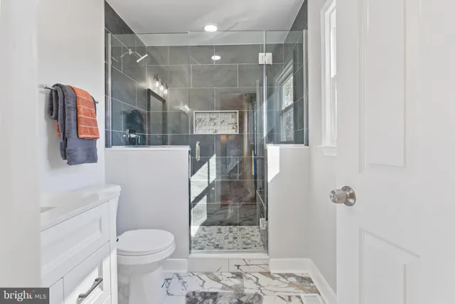 $799,999 | 18816 Stoneyhurst Street, Olney, MD 20832