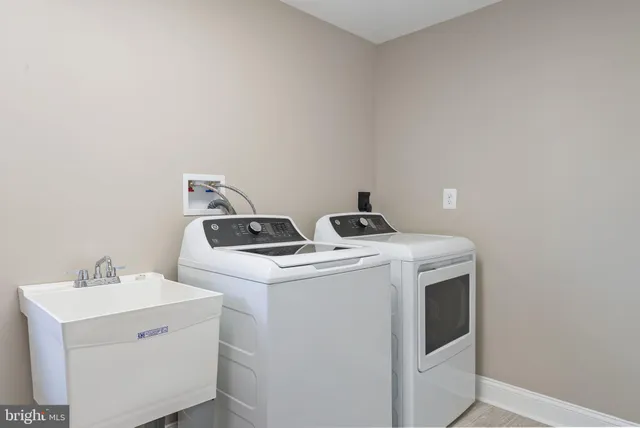 $799,999 | 18816 Stoneyhurst Street, Olney, MD 20832