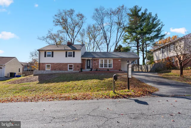 $799,999 | 18816 Stoneyhurst Street, Olney, MD 20832