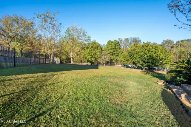 $679,000 | 16 Sunset Circle, Hattiesburg, MS 39402