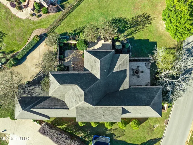 $679,000 | 16 Sunset Circle, Hattiesburg, MS 39402