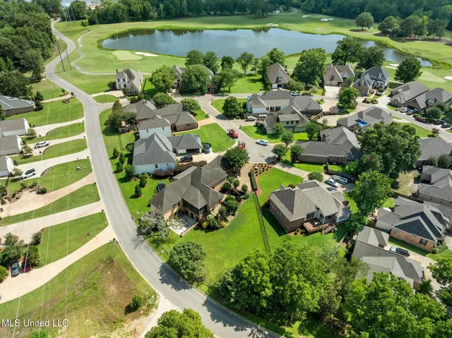 $679,000 | 16 Sunset Circle, Hattiesburg, MS 39402