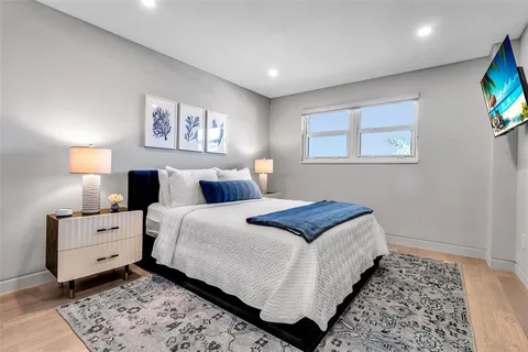$1,950,000 | 5740 Midnight Pass Road, Unit 403, Sarasota, FL 34242