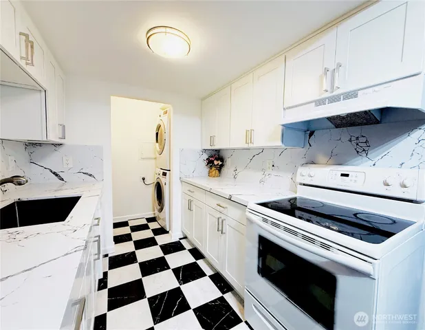 $275,000 | 3513 South 160th Street, Unit B4, SeaTac, WA 98188