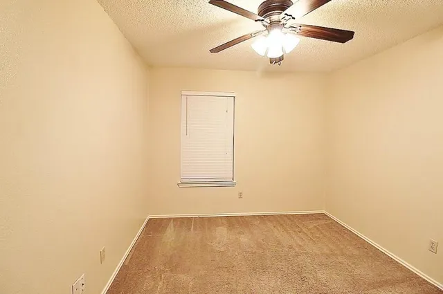 $1,995 | 910 Elliott Drive, Cedar Hill, TX 75104