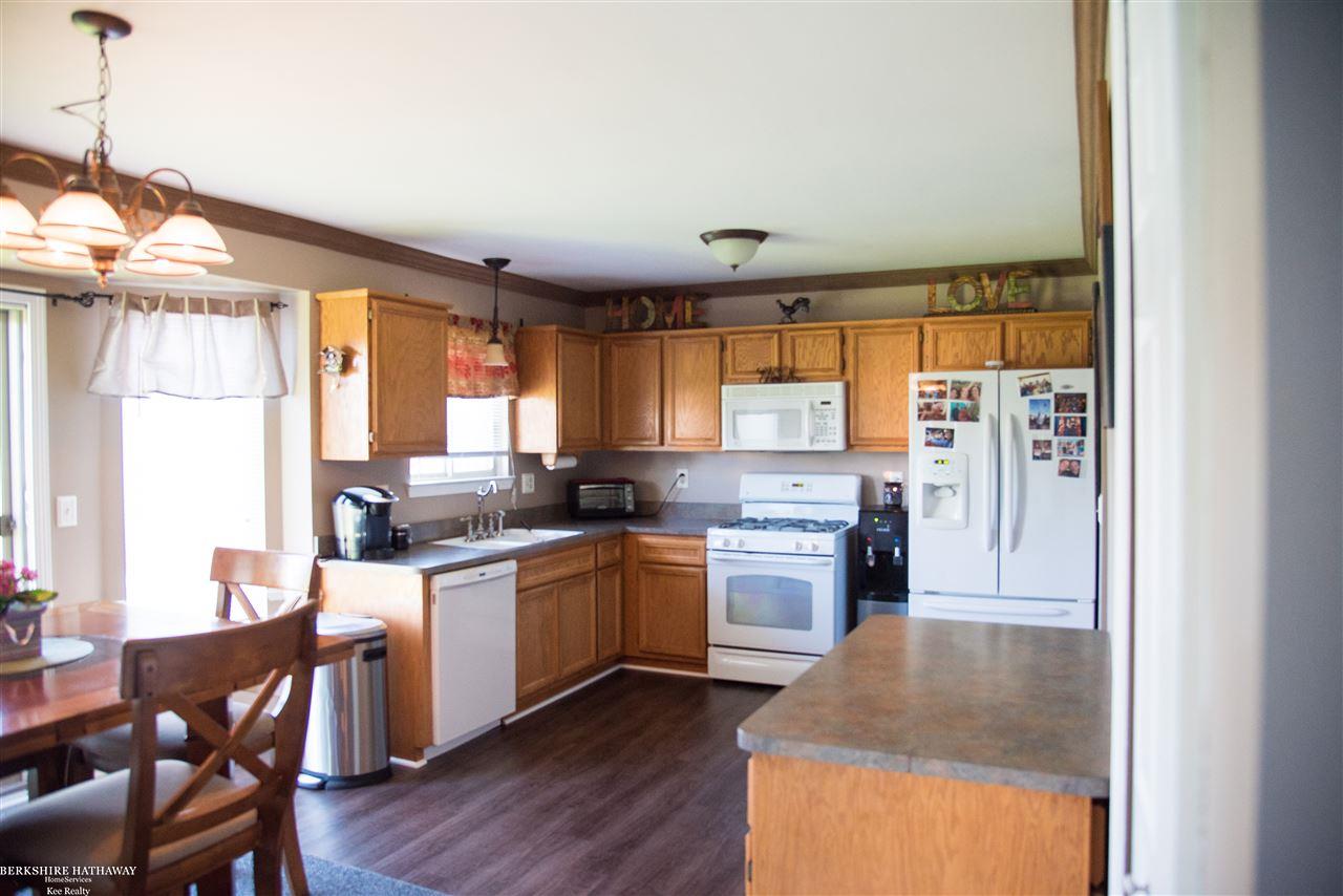 28370 Gamble Road New Baltimore, MI 48047 - Photo 8 of 24 31320614-7.JPG
