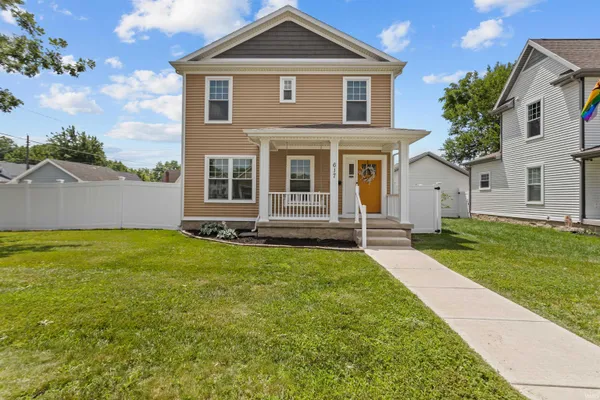 $209,000 | 617 West Jefferson Street, Kokomo, IN 46901