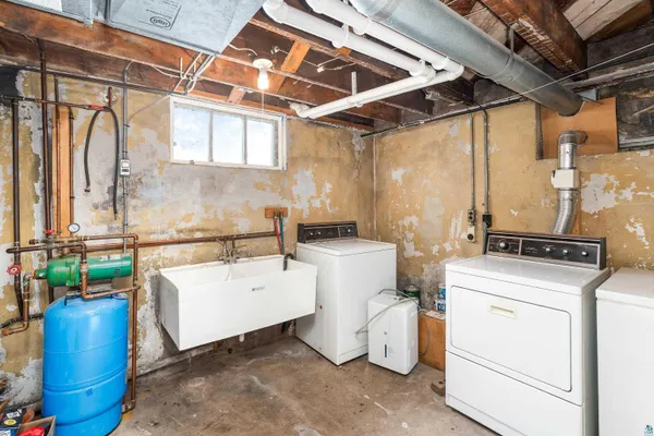 $325,000 | 16 South 25th Avenue East, Duluth, MN 55812