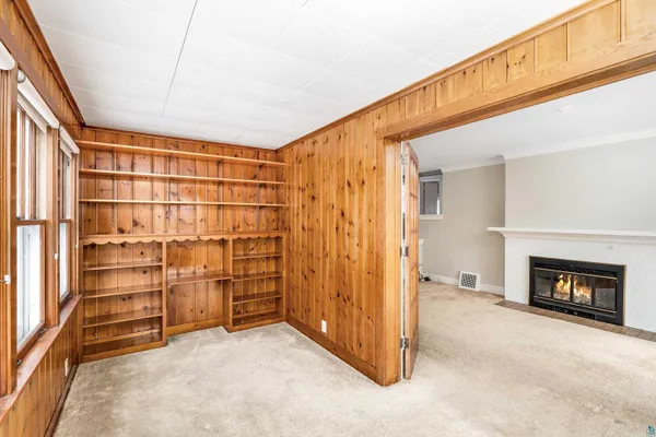 $325,000 | 16 South 25th Avenue East, Duluth, MN 55812