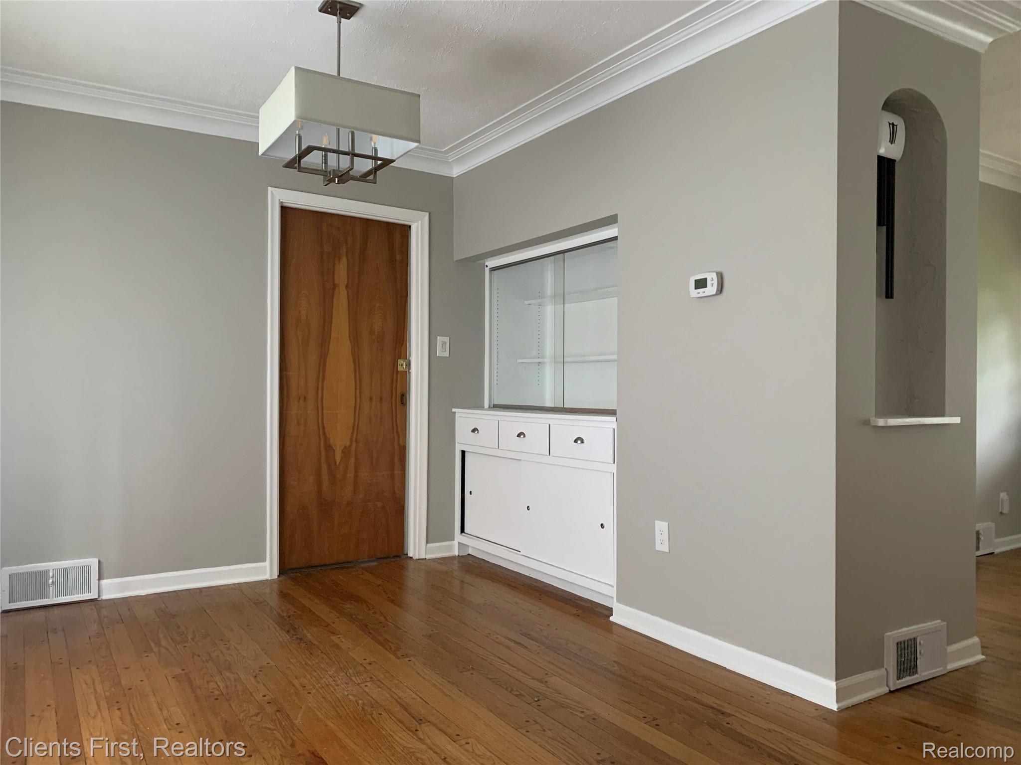 9570 Merriman Road Livonia, MI 48150 - Photo 10 of 44 11421FE7-99A3-443B-90D0-AC95034E3B01.jpeg