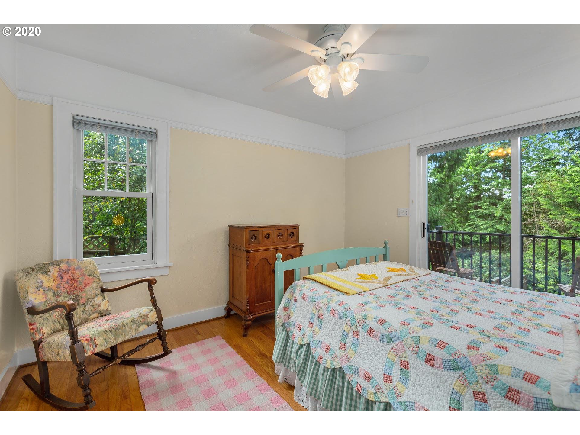 3451 Southwest Canby Street Portland, OR 97219 - Photo 13 of 32 Gallery Image 13