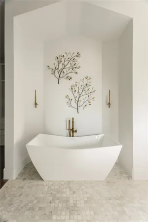 $6,499,999 | 202-404 Blackberry Lane, Washington, TX 77880