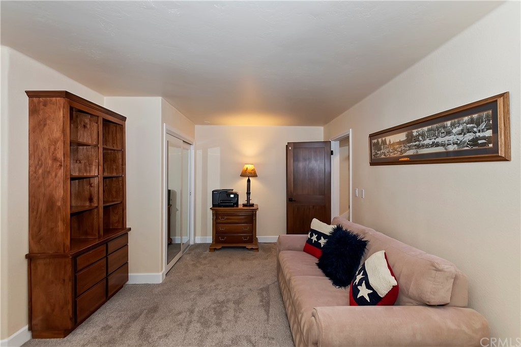 27880 Peninsula Drive North Lake Arrowhead, CA 92352 - Photo 33 of 69