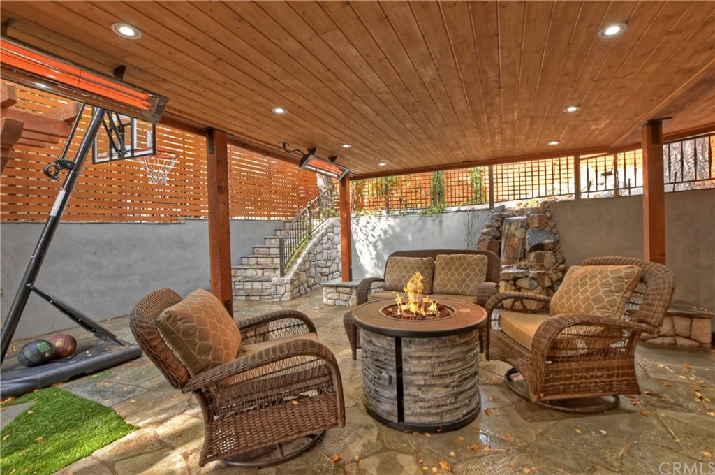 27880 Peninsula Drive North Lake Arrowhead, CA 92352 - Photo 38 of 69