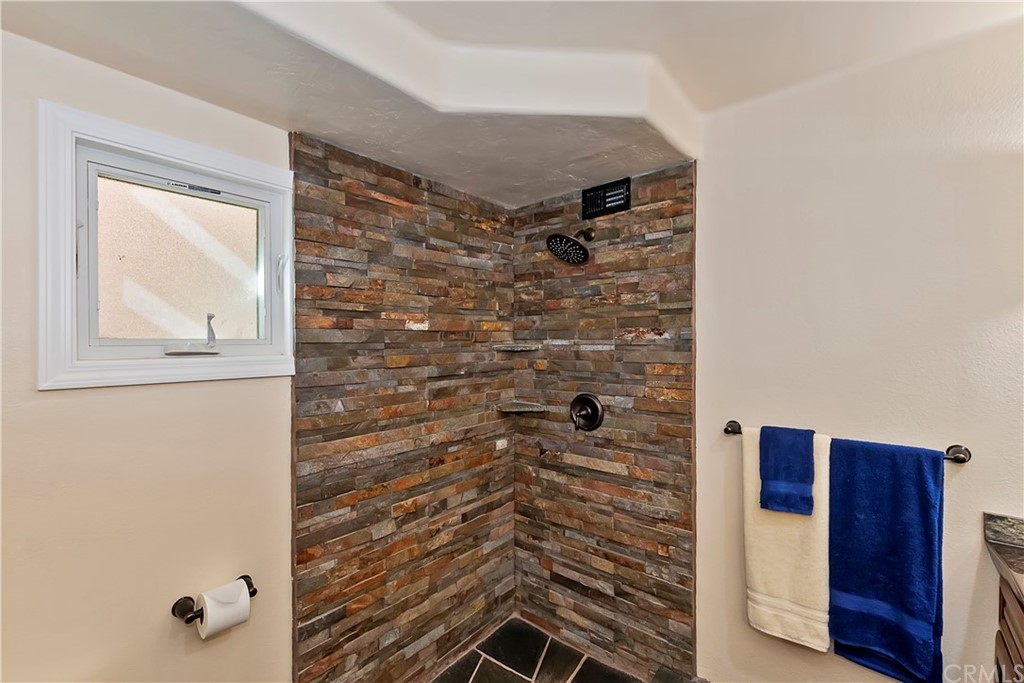 27880 Peninsula Drive North Lake Arrowhead, CA 92352 - Photo 46 of 69