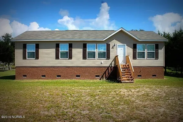 $1,600 | 110 Palmetto Drive, Cedar Point, NC 28584