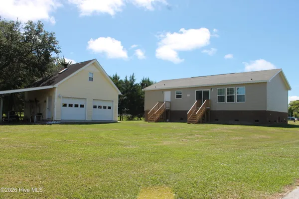 $1,600 | 110 Palmetto Drive, Cedar Point, NC 28584