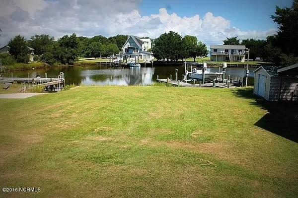 $1,600 | 110 Palmetto Drive, Cedar Point, NC 28584