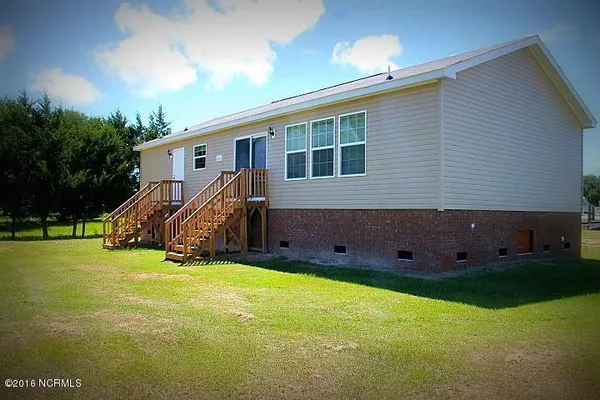 $1,600 | 110 Palmetto Drive, Cedar Point, NC 28584