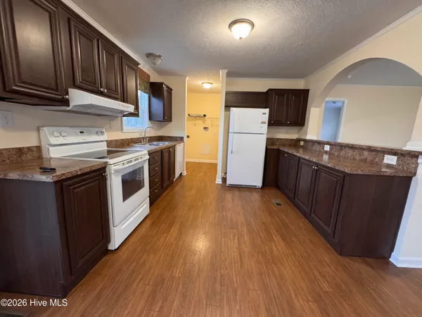 $1,600 | 110 Palmetto Drive, Cedar Point, NC 28584