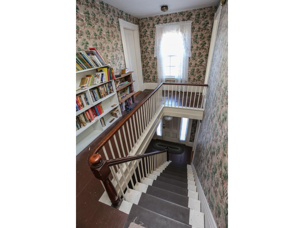 137 Hampstead Road Derry, NH 03038 - Photo 20 of 31