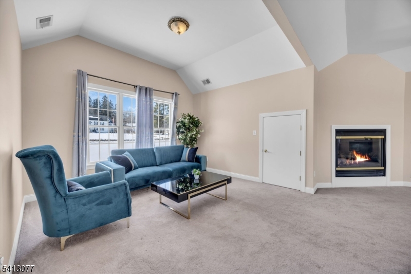 201 Sidney Road Pittstown, NJ 08867 - Photo 36 of 47 Gallery Image 36