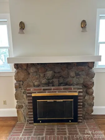 $2,425 | 407 West 9th Street, Unit B, Charlotte, NC 28202