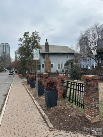 $2,425 | 407 West 9th Street, Unit B, Charlotte, NC 28202