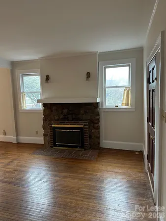 $2,425 | 407 West 9th Street, Unit B, Charlotte, NC 28202