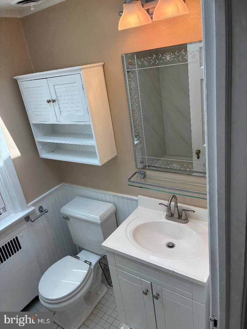 418 East Country Club Lane Wallingford, PA 19086 - Photo 40 of 59 Bright and airy bathroom retreat.