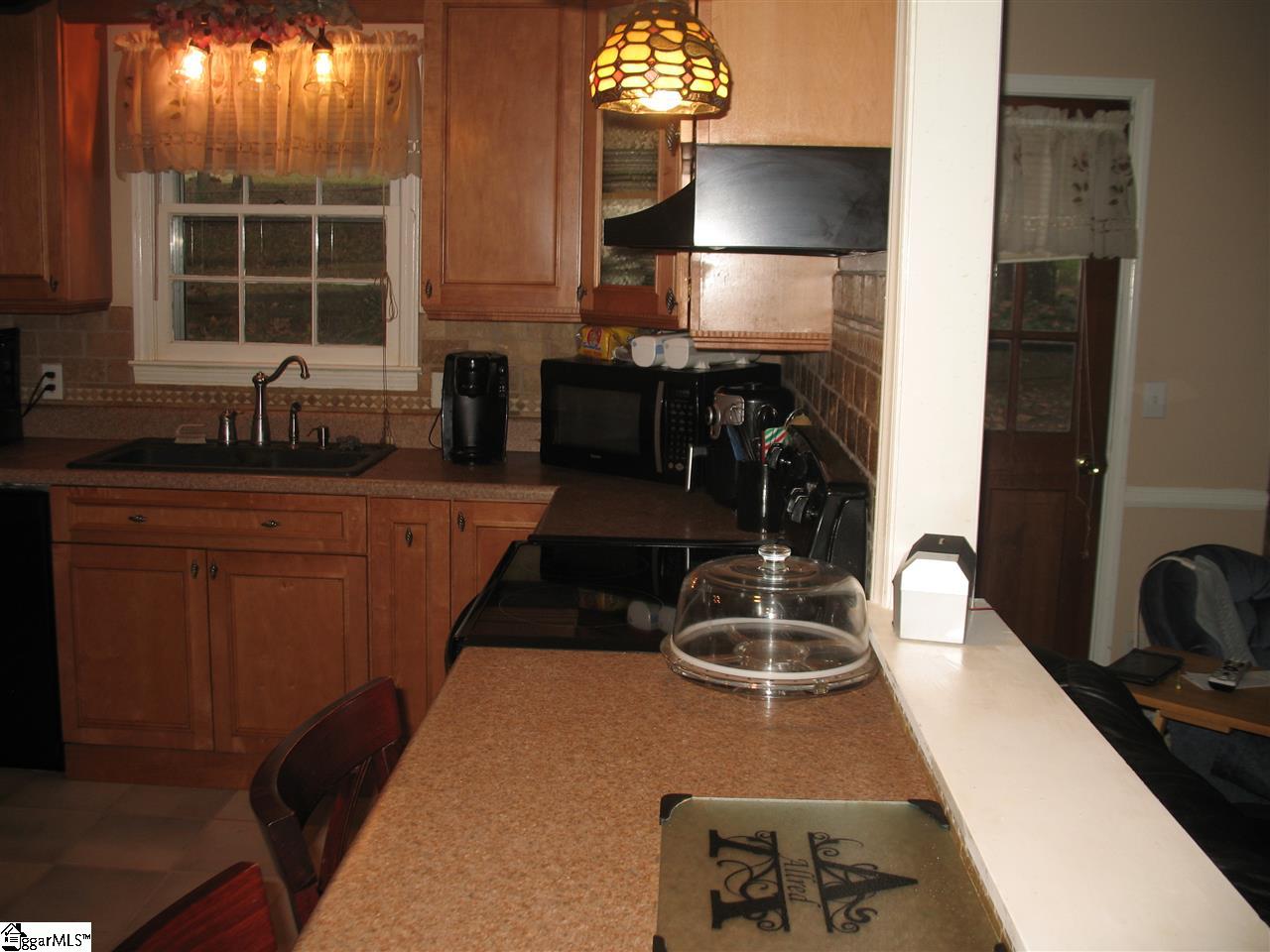 329 Bentwood Road Piedmont, SC 29673 - Photo 11 of 34 Gallery Image 11