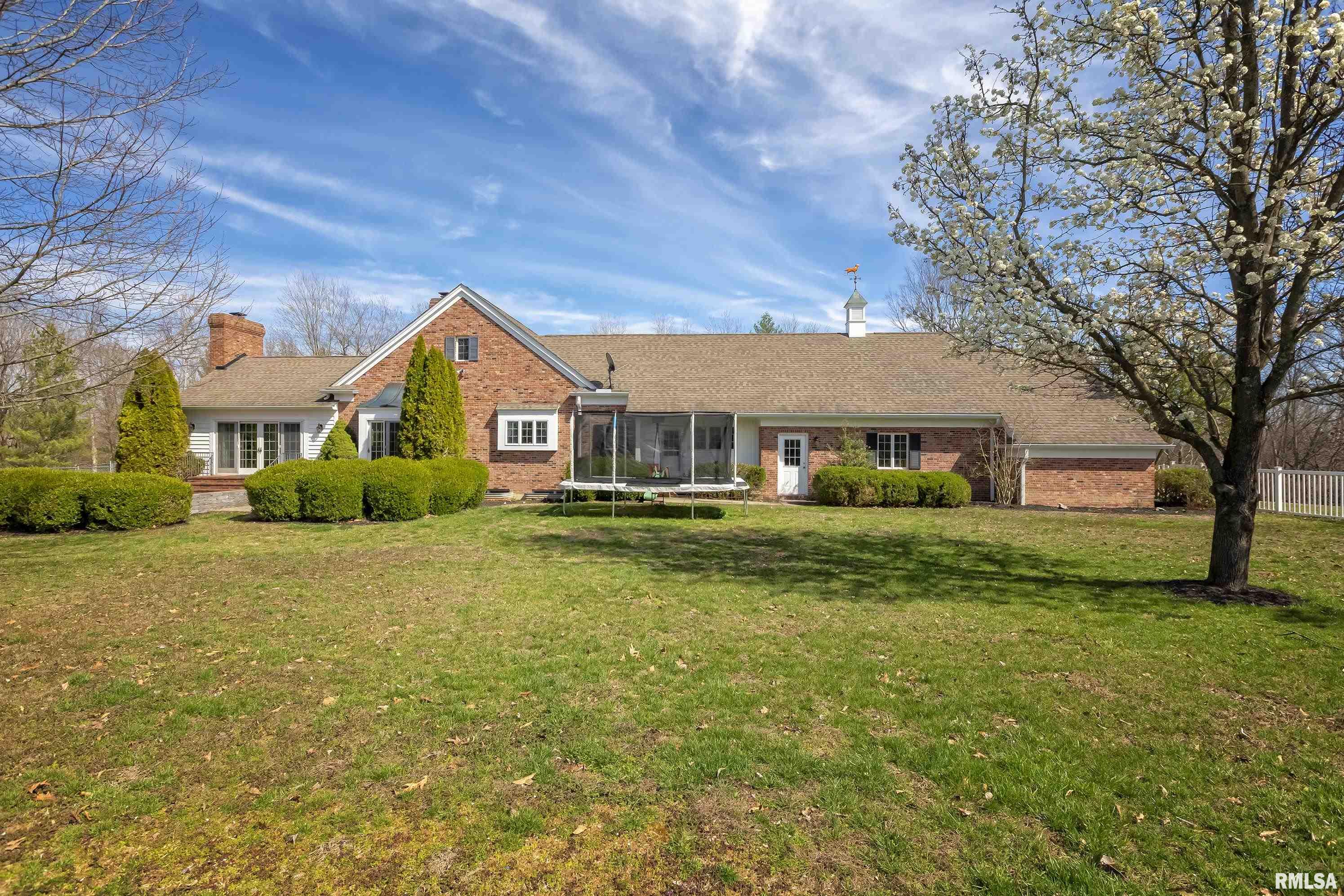 1933 Boskydell Road Carbondale, IL 62902 - Photo 3 of 57